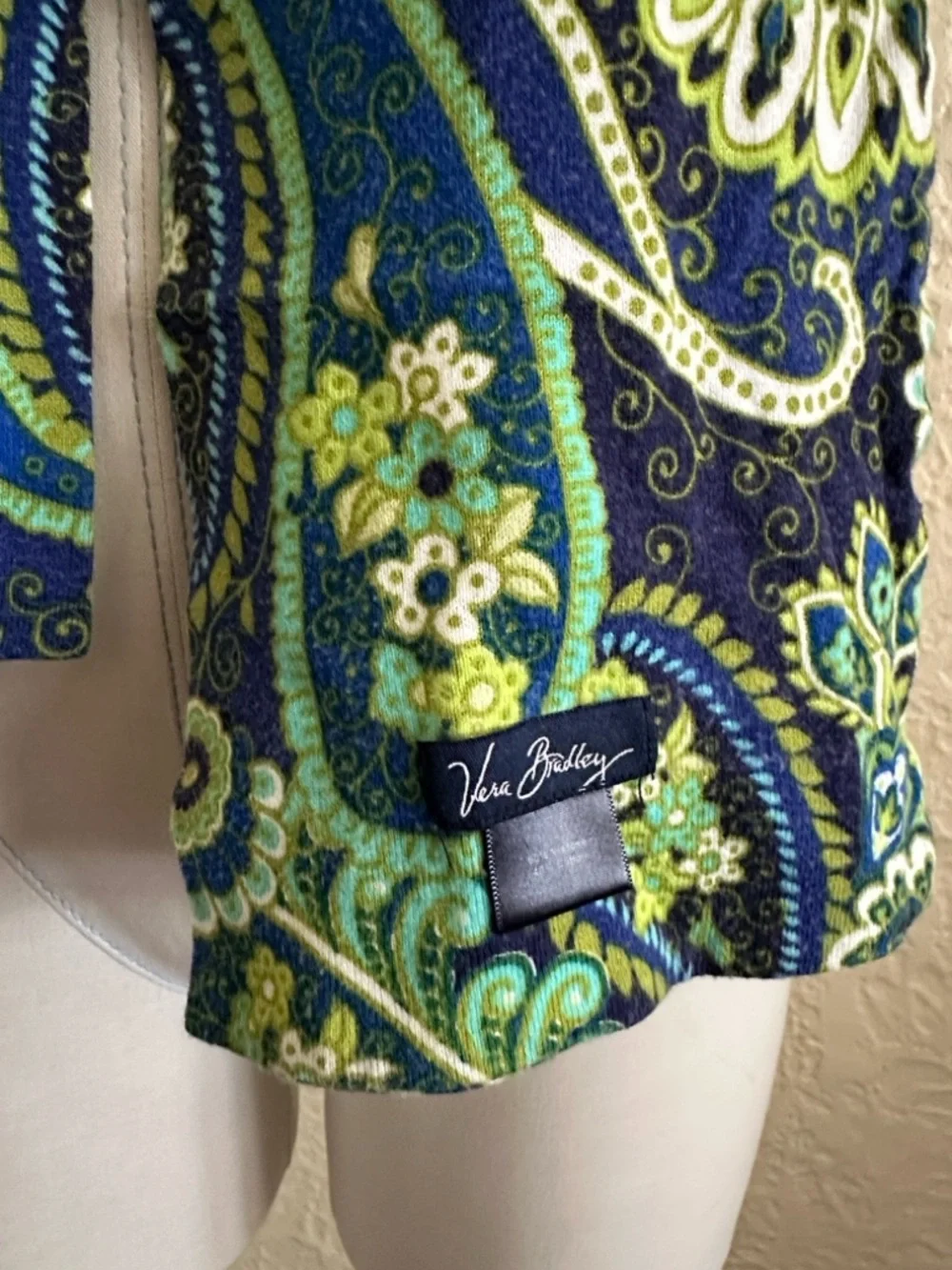 Vera Bradley Knitted Scarf Rhythm and Blues Green Blue Paisley